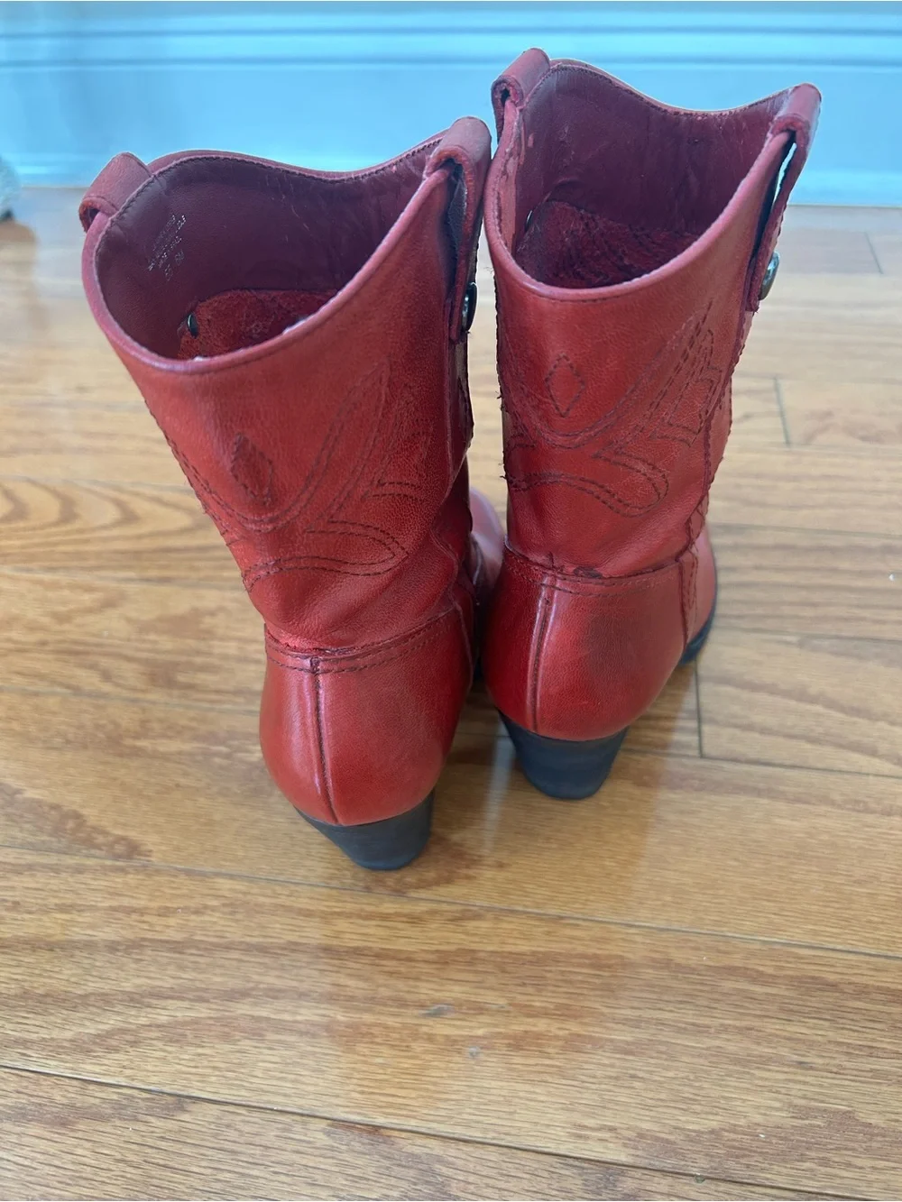 Red Women's Leather Cowboy Boots ankle boots. Leather uppers, man made lining.
